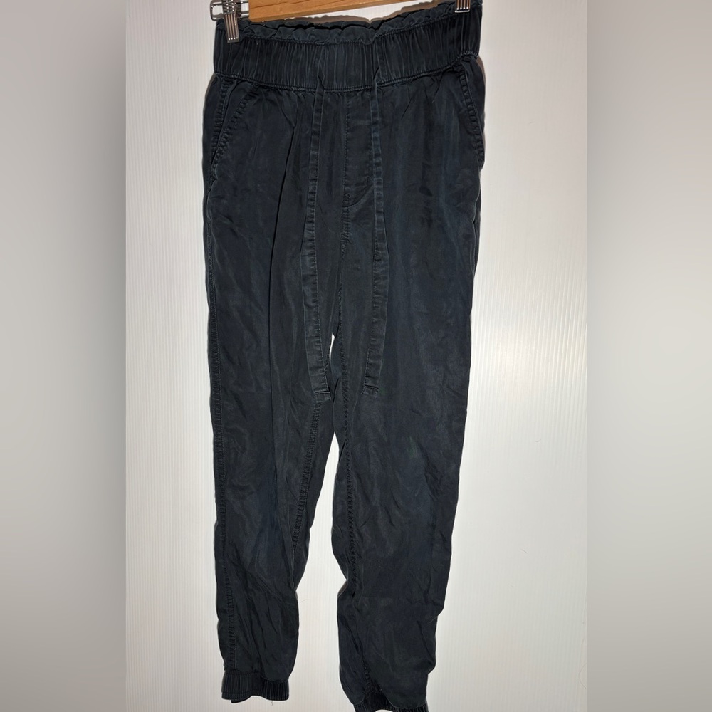 Women’s jogger by SO size small
